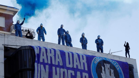 El colectivo neonazi Hogar Social Madrid convoca una concentración ante el edificio que ocupa en el centro de Madrid para oponerse al desalojo ordenado por un juzgado/EFE