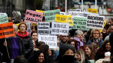 Manifestación contra la violencia de género / EFE