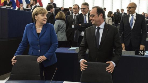 El presidente francés, François Hollande, junto a la canciller alemana, Angela Merkel