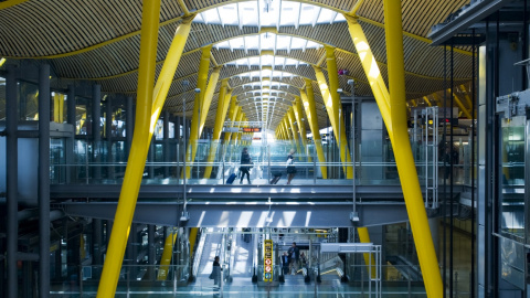 Interior de la terminal T4 del aeropuerto de Madrid-Adolfo Suarez Barajas. AENA