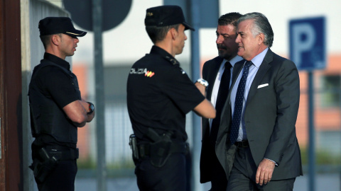 Luis Bárcenas, extesorero del PP, a su llegada a la Audiencia Nacional en San Fernando de Henares. REUTERS/Susana Vera