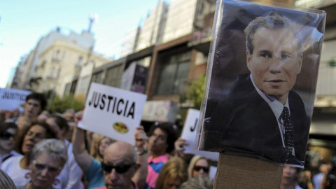 Protesta para exigir justicia tras la muerte de Nisman. / EFE