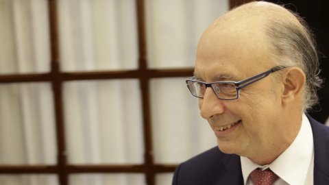 El ministro de Hacienda, Cristóbal Montoro, en el Congreso de los Diputados. EFE/Zipi