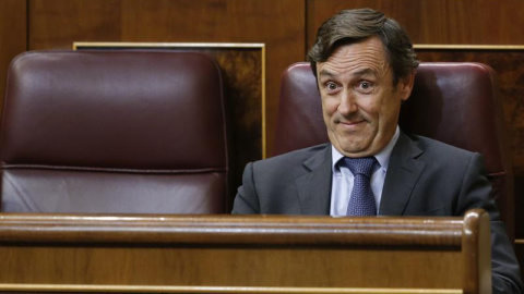 El portavoz del PP en el Congreso, Rafael Hernando, durante el pleno celebrado esta tarde en el Congreso de los Diputados. EFE/Kiko Huesca