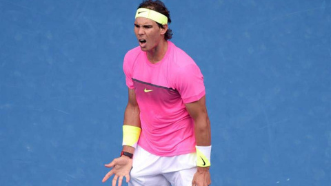 El español Rafael Nadal ante el checo Tomas Berdych. / LUKAS COCH/ EFE