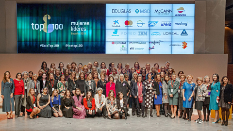 Foto de familia de la gala Top 100 Mujeres Líderes en España