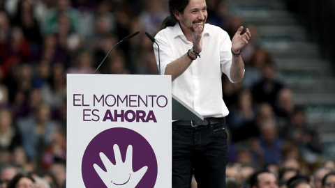 Pablo Iglesias, durante el mitin de Podemos en Valencia, este domingo. EFE