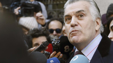 Bárcenas tras quedar en libertad y comparecer ante el juzgado