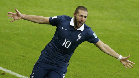 Karim Benzema, en un partit de la selecció francesa / Reuters