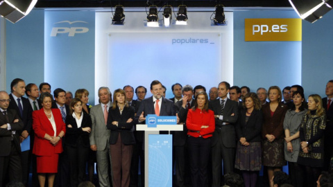 Rajoy comparece arropado por el Comité Ejecutivo del PP en 2009.- EFE