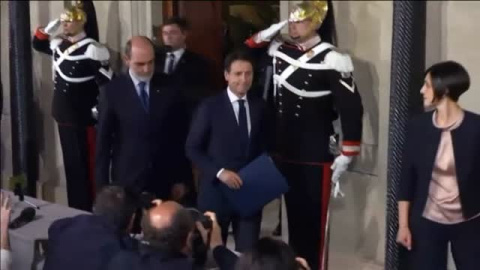 Giuseppe Conte dimite como primer ministro de Italia tras el veto de Matarella a su ministro de economÃ­a