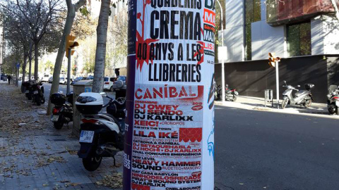 Un dels cartells que ha escampat Quadern Crema per celebrar els seus 40 anys.