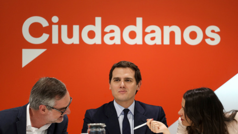 El presidente de Ciudadanos Albert Rivera con Ines Arrimadas, en la reunión de la dirección del partido en Madrid.. REUTERS/Sergio Perez