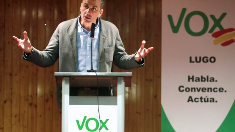 Javier Ortega Smith, secretario general de Vox, interviene en un acto del partido ultraderechista. (ELÍSEO TRIGO | EFE)