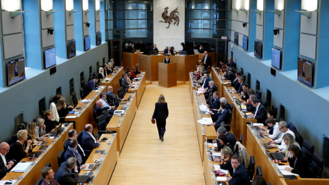 Salón de Plenos del Parlamento de Valonia (B´legioca) durante el debate sobre el CETA, el acuerdo comercial entre la UE y Canadá. REUTERS/Francois Lenoir