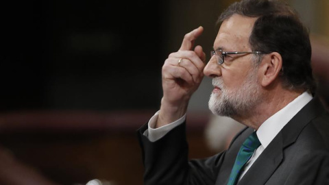 31/05/2018.- El presidente del Gobierno, Mariano Rajoy, durante su intervención ante el pleno del Congreso, en la primera jornada de la moción de censura presentada por el PSOE contra el Gobierno. EFE/ Javier Lizón