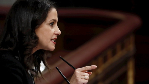 La líder de Ciudadanos, Inés Arrimadas, durante su intervención este martes en el Congreso. EFE/Mariscal