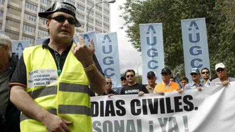 Manifestación de guardias civiles en 2010 para reclamar mejoras en la jornada laboral. EFE