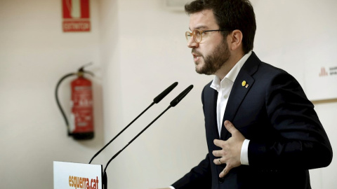 Imagen de archivo de Perè Aragonès en rueda de prensa./ Toni Albir (EFE)