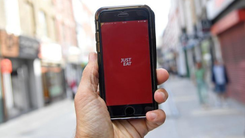 La aplicación de Just Eat en un smartphone. REUTERS/Toby Melville