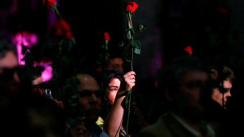 Marcha en Irán en recuerdo de las 176 víctimas tras derrumbarse un avión en pleno vuelo. REUTERS/ Patrick T. Fallon