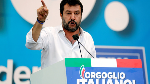 Matteo Salvini habla durante una manifestación antigubernamental en Roma, Italia, el 19 de octubre de 2019. REUTERS / Remo Casilli / File Photo