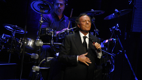 Julio Iglesias durante un concierto. /EFE