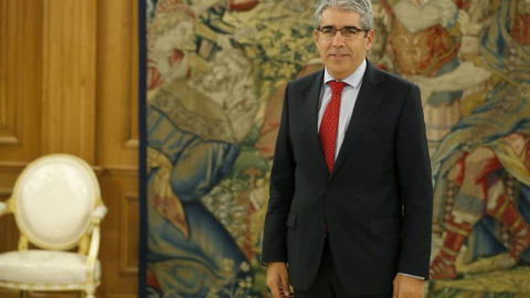 El portavoz del Partit Demòcrata Europeu Català (PDECat) en el Congreso, Francesc Homs, este lunes en el Palacio de la Zarzuela, momentos antes de ser recibido por el rey Felipe VI en la primera jornada de esta segunda ronda de consultas de