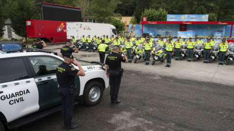 Efectivos de la Guardia Civil en formación. EFE