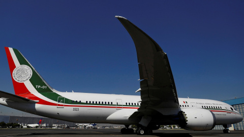 El avión fue comprado durante el gobierno de Felipe Calderón (2006-2012) y utilizado también por Enrique Peña Nieto (2012-2018), los dos antecesores inmediatos de López Obrador.