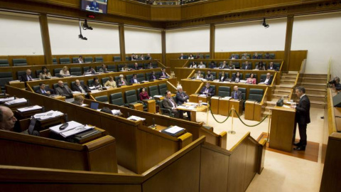 El lehendakari, Iñigo Urkullu, interviene en Parlamento vasco. EFE