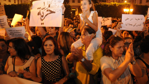 Imagen de archivo de 2015  en Rabat durante la protesta contra la detención de dos jóvenes / EFE