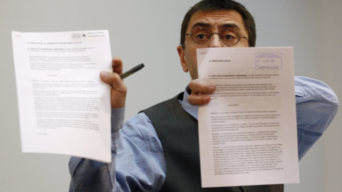 Juan Carlos Monedero durante la rueda de prensa. - REUTERS