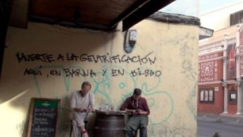 'Compramos tu barrio', el documental que denuncia la especulación en Lavapiés