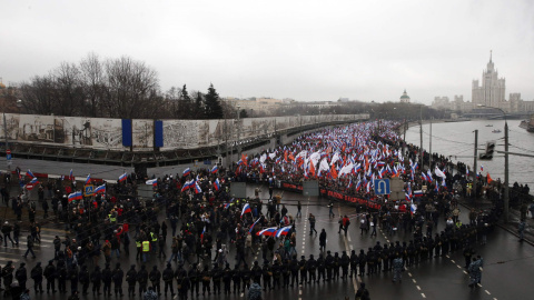 Manifestación en Moscú en honor a Boris Nemtsov, líder opositor recientemente asesinado. REUTERS