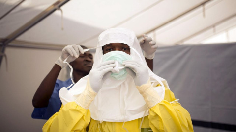 El virus del ebola ha infectado en Sierra Leona a unas 14.089 personas, de las cuales 3.955 han muerto. E.P.