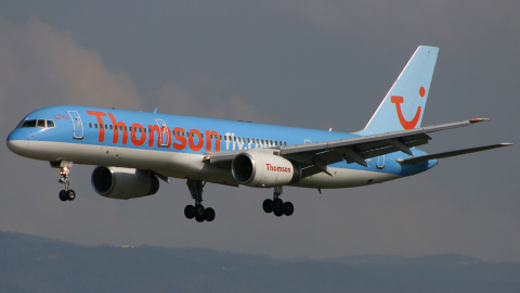 Un Boeing 757-204 de la aerolínea británica Thomson Airways.REUTERS