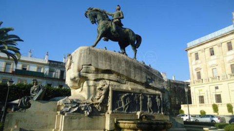 Estatua ecuestre del general Varela en San Fernando