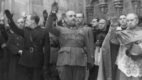 Los restos de Franco se encuentran en el Valle de los Caídos, un mausoleo hecho a mayor gloria del dictador