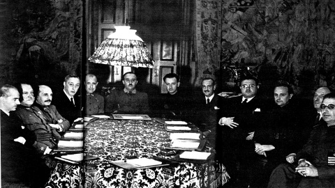 Once ministros forman el primer Gobierno de Franco, constituido en Burgos el 30 de enero de 1938