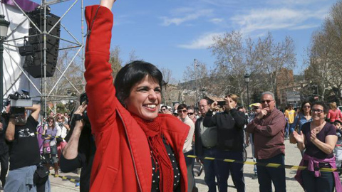 La candidata de Podemos a la Junta de Andalucía, Teresa Rodríguez, momentos antes de su intervención durante un acto electoral de esta formación en Granada.- EFE