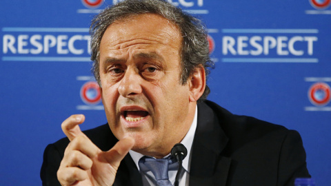 Michel Platini se queda fuera de la carrera por la presidencia de la FIFA.