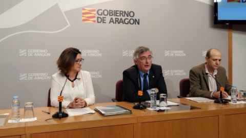 El consejero de Desarrollo Rural y Sostenibilidad de Aragón, Joaquín Olona, sostiene que el Gobierno español y la UE son ya conscientes de la gravedad de los vertidos de lindano.