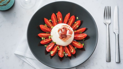 Ensalada de burrata. 