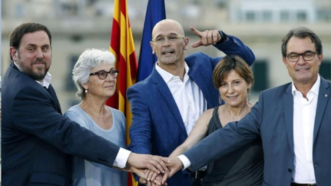 Los cinco 'cabezas' de Junts pel Sí. Imagen: EFE