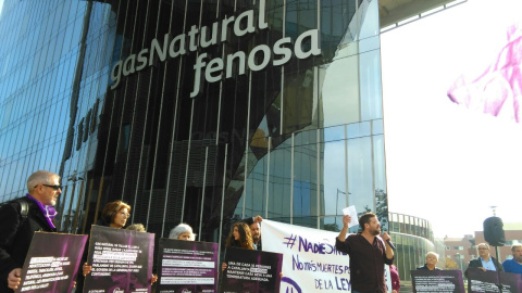 Protestas ante la sede de Gas Natural en Barcelona / LAURA SAFONT