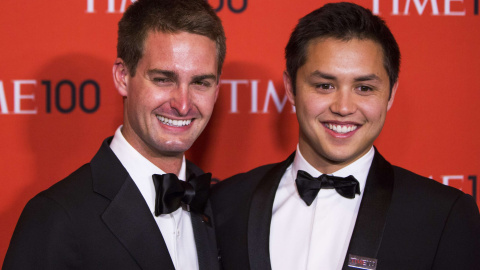 Los fundadores de Snapchat Evan Spiegel (i) y Bobby Murphy (d), en un acto de la revista 'Time' en 2014. REUTERS/Lucas Jackson