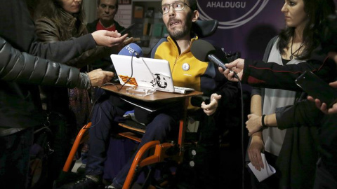 El secretario general de Podemos Aragón y diputado autonómico, Pablo Echenique. / JESÚS DIGES (EFE)