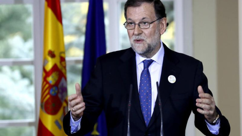 El presidente del Gobierno, Mariano Rajoy, durante su intervención en el acto de entrega de reconocimientos con motivo del Día Internacional de la Eliminación de la Violencia contra la Mujer./ EFE