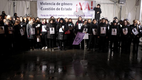 Un momento de la manifestación convocada por la Coordinadora Feminista Estatal este viernes en Madrid, con motivo del Día Internacional por la Eliminación de la Violencia hacia las Mujeres, para exigir un cambio en las políticas y un compro